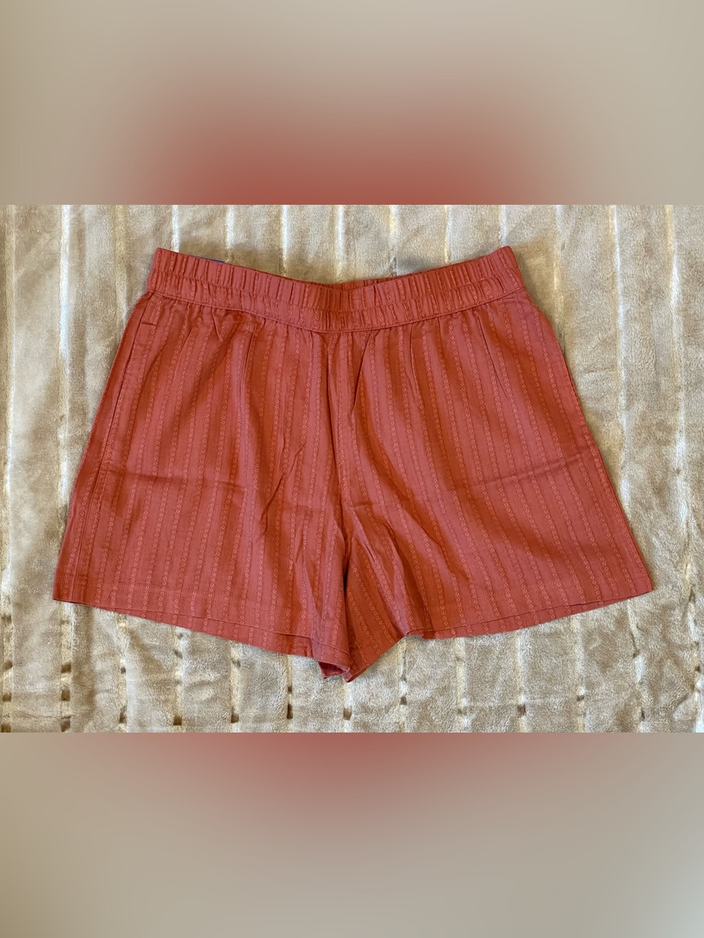 Three Dots Coral Rust High-Waist Pull-On Shorts